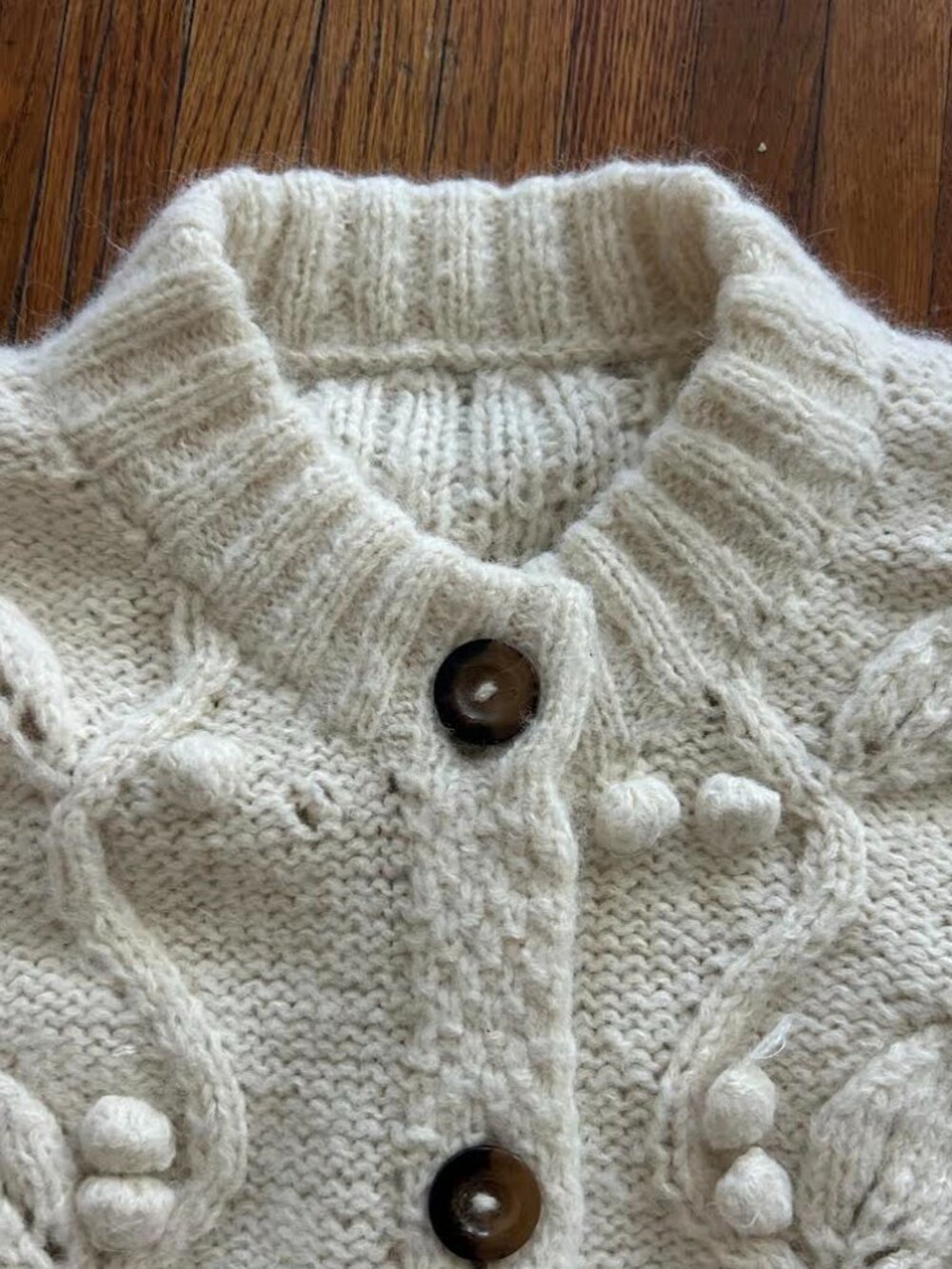 DOEN HAND KNIT SWEATER